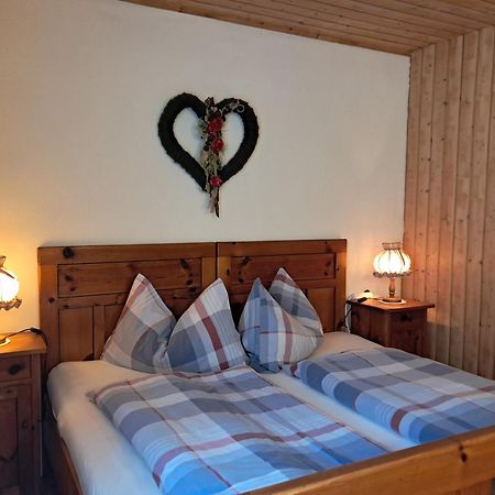 Mitschighof - Apartments Und Pension - Heidis-Welt, Mitschig Hermagor-Pressegger See Extérieur photo