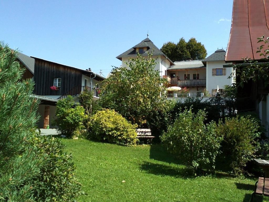 Mitschighof - Apartments Und Pension - Heidis-Welt, Mitschig Hermagor-Pressegger See Extérieur photo